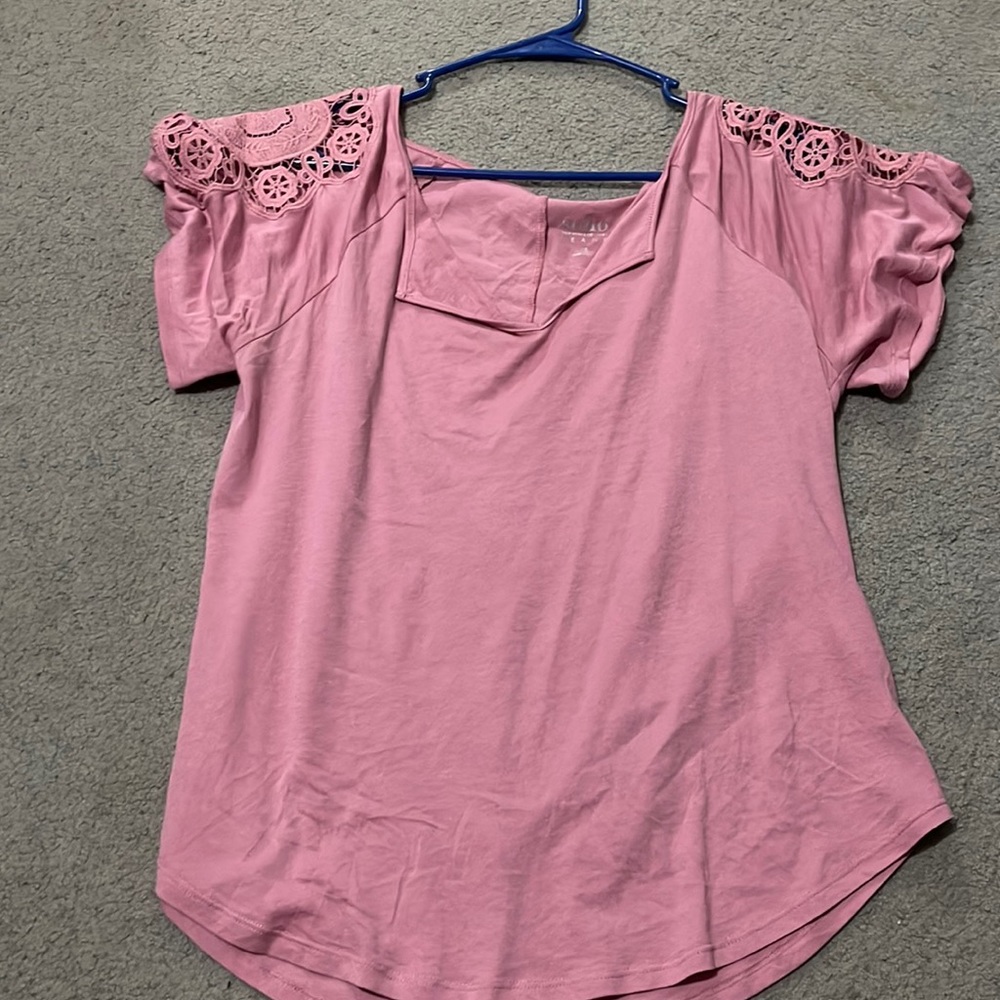 V neck flutter sleeve top